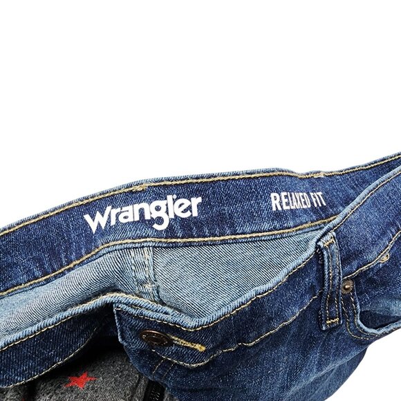 Wrangler Mens Relaxed Fit Denim Jeans Size 42x30 Blue Mid Wash - Picture 11 of 11